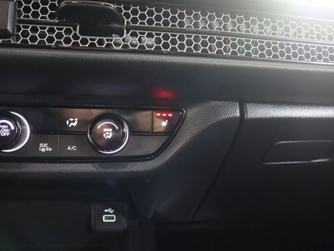 Used 2025 Honda HR-V Sport image 47