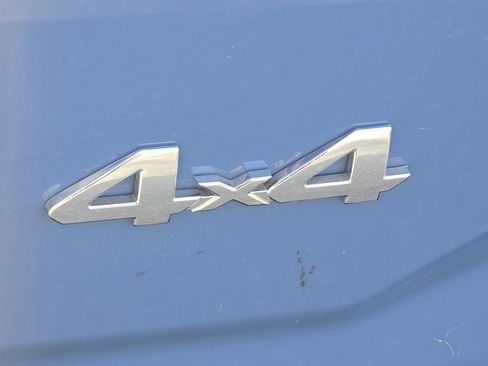 Used 2019 Toyota Tacoma SR5 image 3