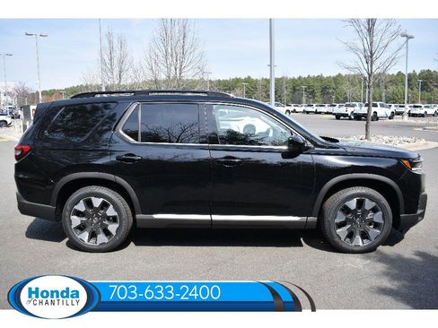New 2026 Honda Pilot Touring image 8
