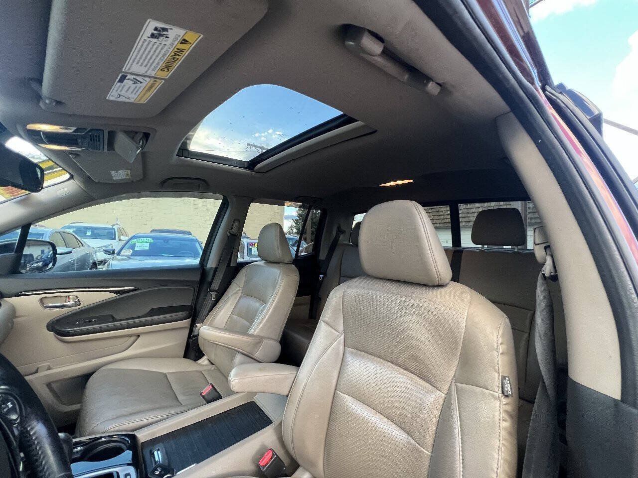 Used 2017 Honda Ridgeline RTL-E image 17