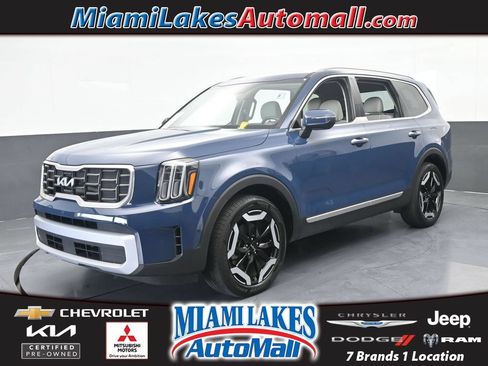 Used 2024 Kia Telluride S w/ S Sunroof Package FWD image 1