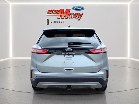 Used 2024 Ford Edge SEL w/ Convenience Package AWD/4WD image 6