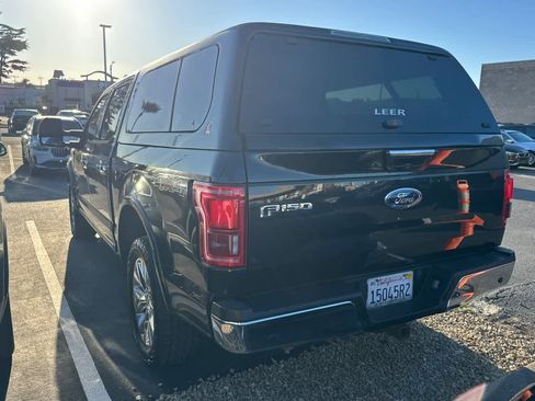 Used 2015 Ford F150 Lariat w/ Equipment Group 502A Luxury image 4