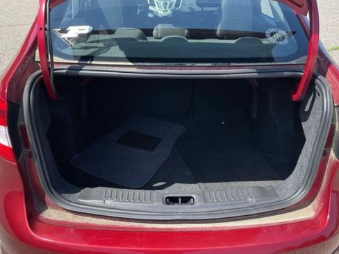 Used 2013 Ford Fiesta SE FWD image 6