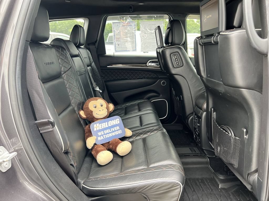 Used 2019 Jeep Grand Cherokee Summit AWD/4WD image 26