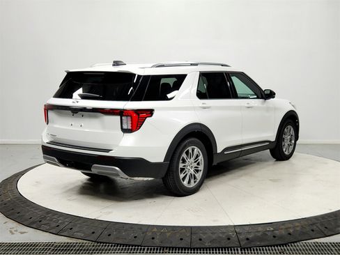 New 2026 Ford Explorer Platinum image 7