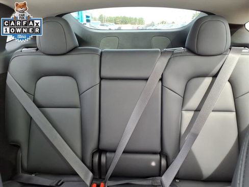 Used 2023 Tesla Model Y Long Range image 18