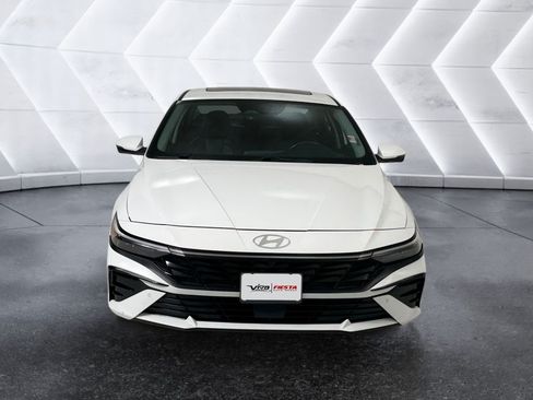 Used 2024 Hyundai Elantra Limited FWD image 2