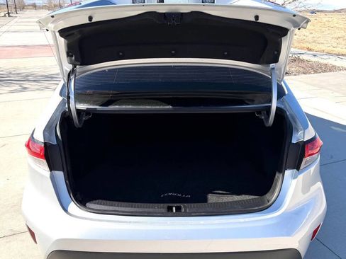 Used 2024 Toyota Corolla LE image 9