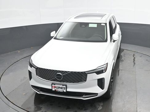 New 2026 Volvo XC90 B6 Plus w/ Protection Package image 30