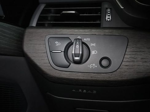Used 2024 Audi A4 2.0T Premium Plus AWD/4WD image 28