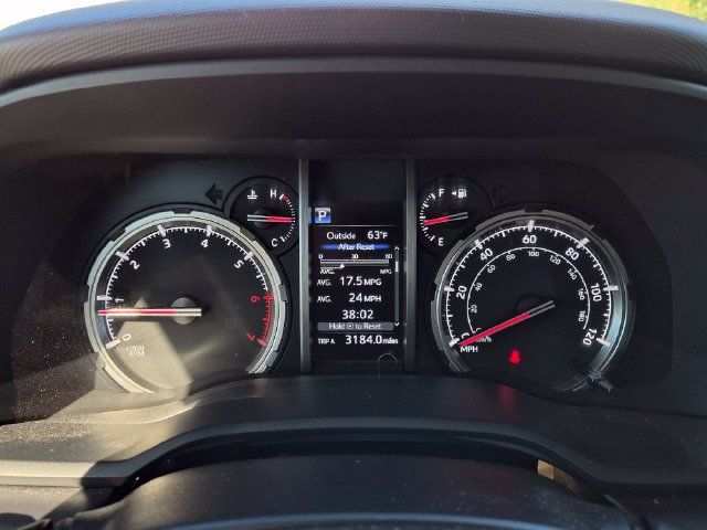 Used 2023 Toyota 4Runner TRD Off-Road AWD/4WD image 23