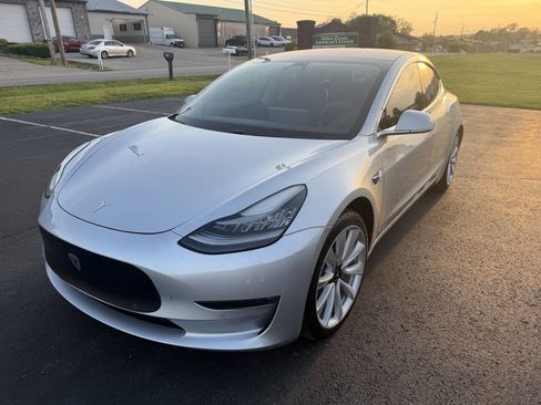 Used 2018 Tesla Model 3 Long Range image 12
