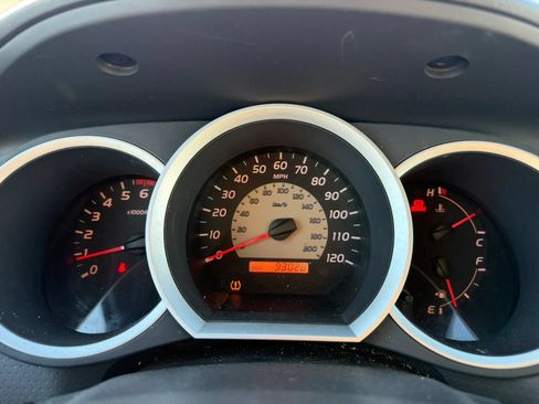 Used 2011 Toyota Tacoma 2WD Regular Cab image 18