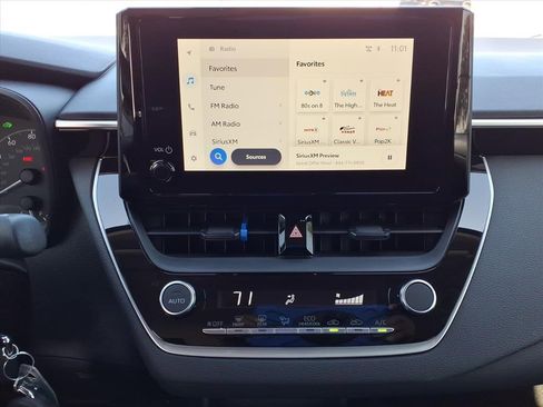 Used 2025 Toyota Corolla LE image 26