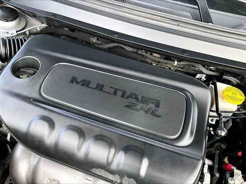 Used 2021 Jeep Cherokee Latitude Plus AWD/4WD image 35