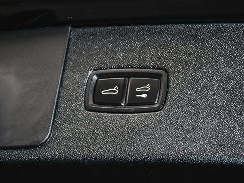 Used 2020 Porsche Cayenne E-Hybrid image 66