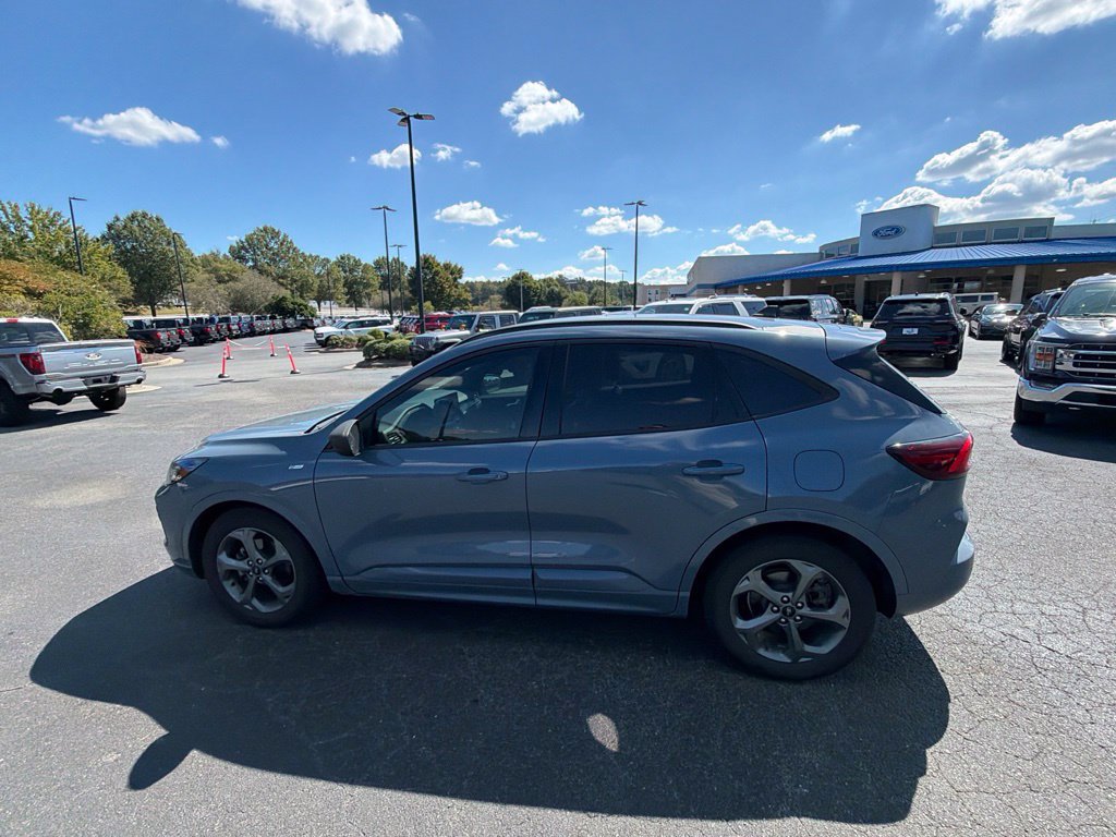 Used 2023 Ford Escape ST-Line w/ Tech Pack #1 FWD image 20