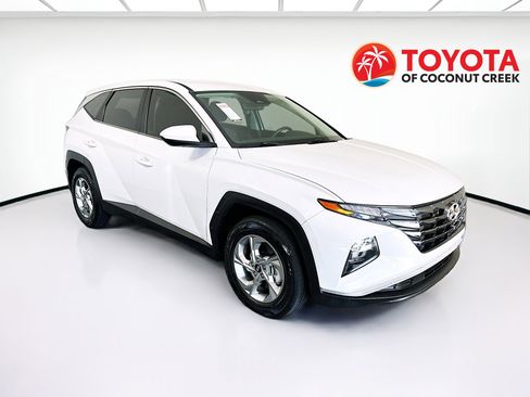 Used 2022 Hyundai Tucson SE FWD image 1
