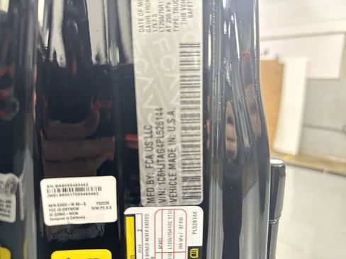 Used 2023 Jeep Gladiator Willys image 36