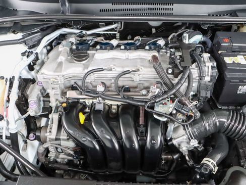 Used 2021 Toyota Corolla LE FWD image 28