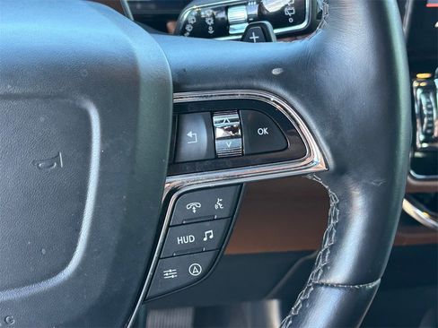 Used 2024 Lincoln Navigator Reserve image 18