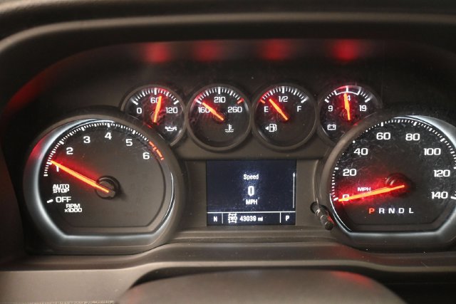 Used 2023 Chevrolet Silverado 1500 Custom Trail Boss w/ LPO, Dark Essentials Package AWD/4WD image 9