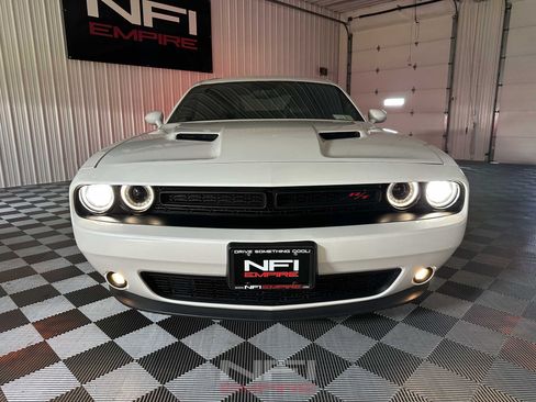 Used 2016 Dodge Challenger R/T RWD image 47