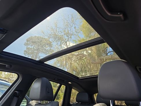 Used 2019 BMW X3 sDrive30i w/ Driving Assistance Package image 2