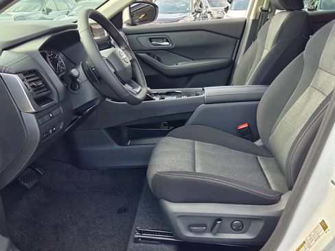 New 2026 Nissan Rogue SV FWD image 3