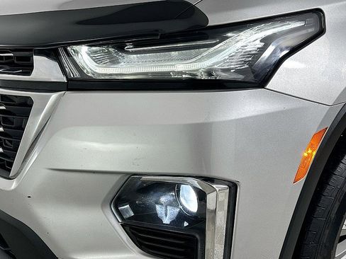 Used 2022 Chevrolet Traverse LT image 30