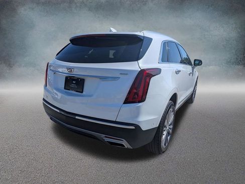 Certified 2024 Cadillac XT5 Premium Luxury w/ Technology Package FWD image 4