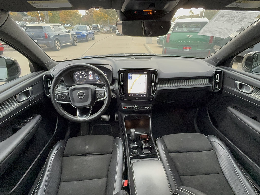 Used 2019 Volvo XC40 T5 R-Design AWD/4WD image 7