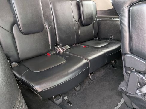 Used 2024 Nissan Armada SV AWD/4WD image 33