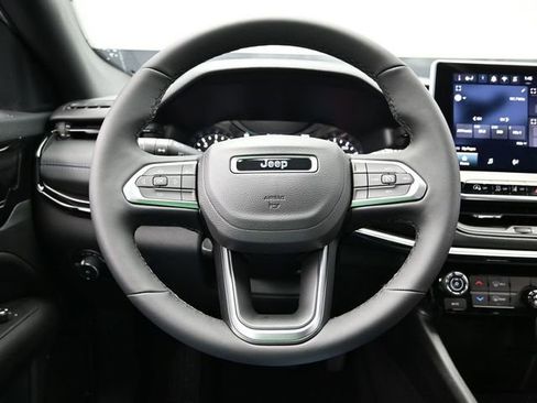 New 2026 Jeep Compass Latitude AWD/4WD image 25