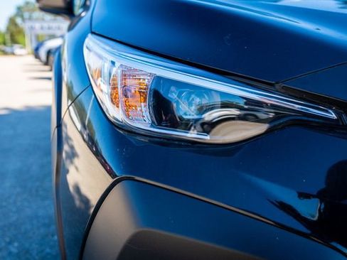 Certified 2025 Subaru Crosstrek 2.0i Premium image 23