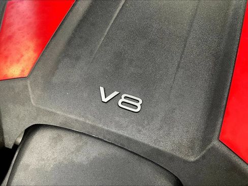 Used 2022 Audi RS Q8 w/ Carbon Optic Package AWD/4WD image 22