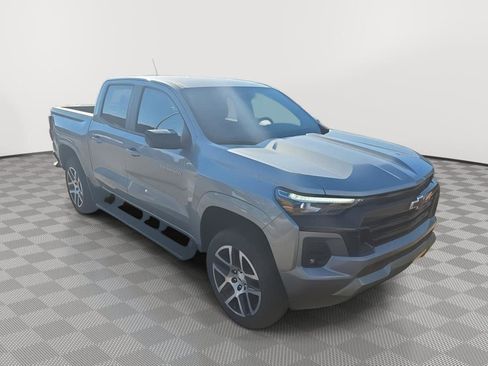Used 2023 Chevrolet Colorado Z71 w/ Z71 Convenience Package 2 image 2