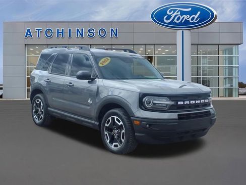 Used 2022 Ford Bronco Sport Outer Banks w/ Tech Package AWD/4WD image 3