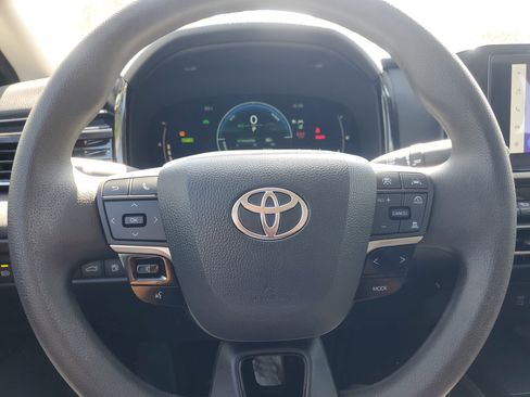 Certified 2025 Toyota Camry LE image 20