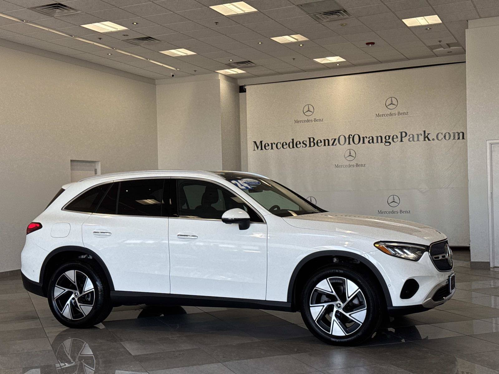 Certified 2024 Mercedes-Benz GLC 300 4MATIC image 2