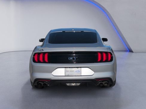 Used 2019 Ford Mustang GT image 4