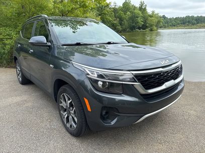 Used 2023 Kia Seltos EX