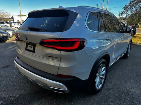 Used 2021 BMW X5 xDrive40i w/ Premium Package image 12