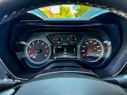 Used 2016 Chevrolet Camaro LT RWD image 27