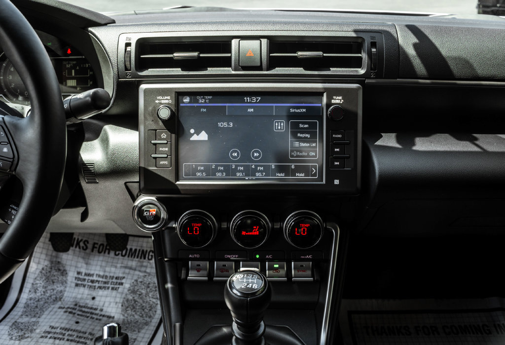 Used 2025 Toyota GR86 RWD image 16