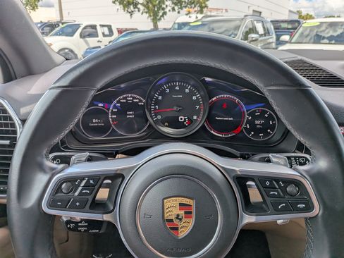 Used 2020 Porsche Cayenne AWD/4WD image 27