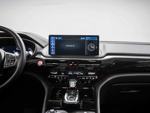 Used 2025 Acura MDX SH-AWD w/ Technology Package image 15