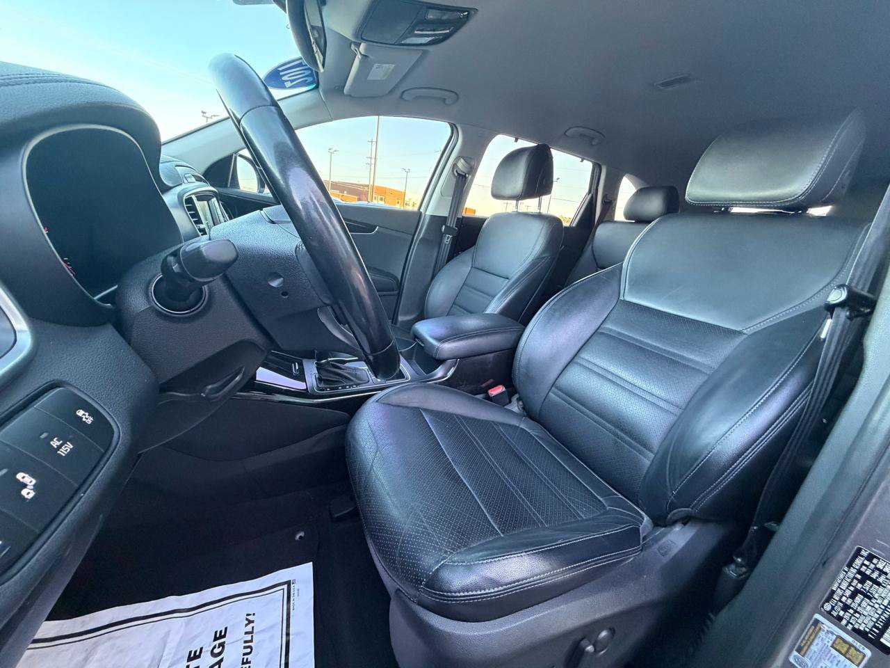 Used 2017 Kia Sorento EX w/ EX V6 Premium Package FWD image 22