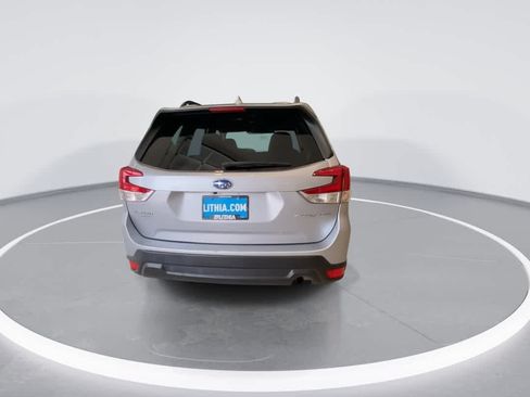 Used 2023 Subaru Forester Premium AWD/4WD image 7